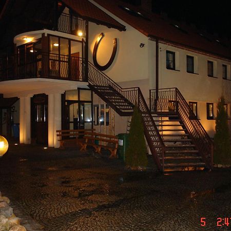 Podkowa Modliszow Villa Екстериор снимка