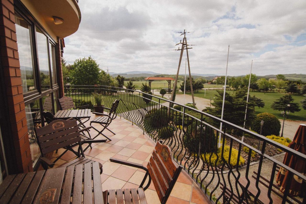 Podkowa Modliszow Villa Екстериор снимка