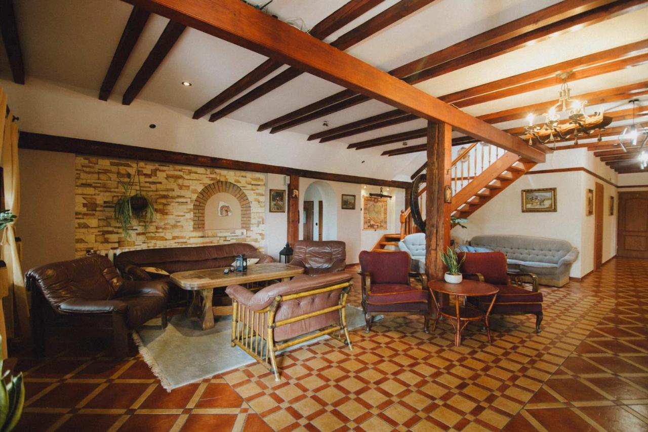 Podkowa Modliszow Villa Екстериор снимка
