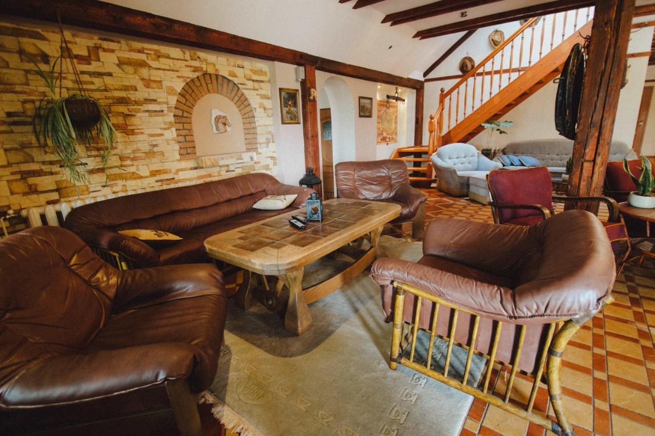 Podkowa Modliszow Villa Екстериор снимка